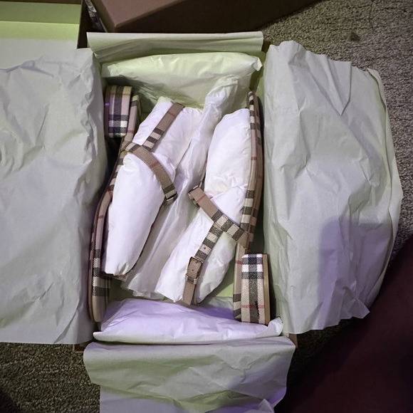 Burberry Beige Checkered Emily Sandals EUR 38 / UK 5 / US 7.5 - Picture 3 of 5